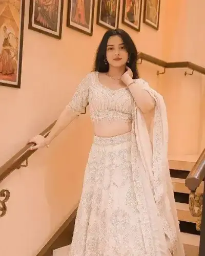 Escort Mahuva